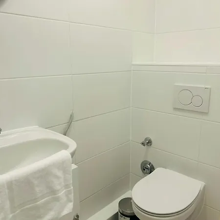 Komfortable Nahe Schweriner See, 61 Qm, Apartamento *